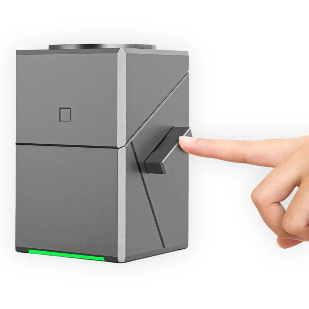 3 - in - 1 Wireless Charging Cube - RAS online hub